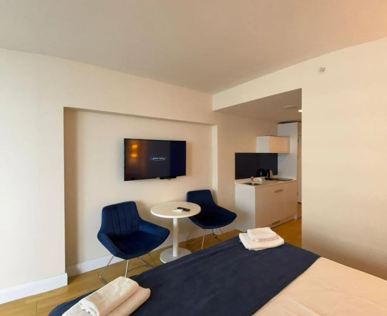 Beautiful Apartment Near The Sea In Μπατούμι